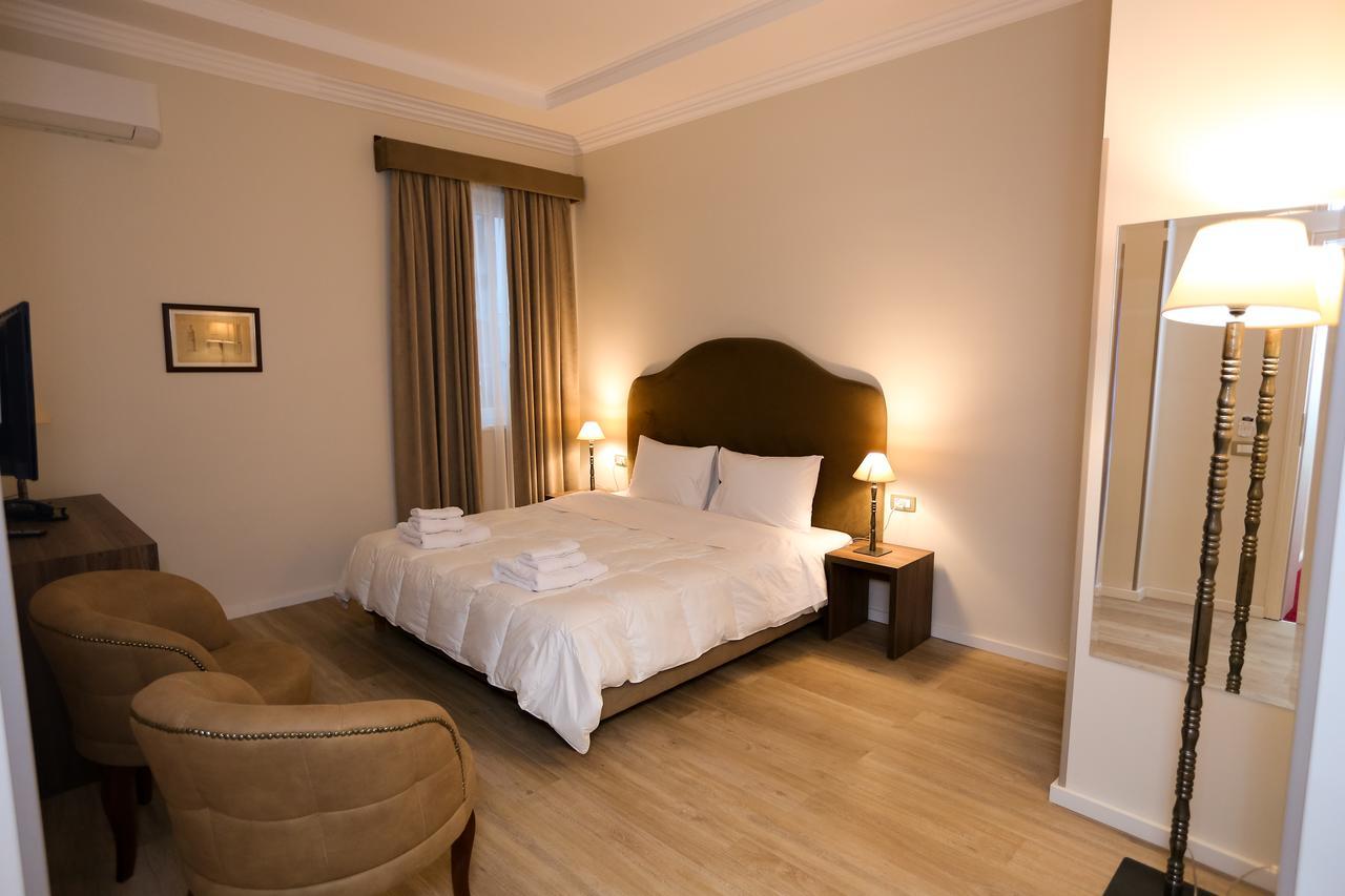 Hotel Hermes Tirana Exterior foto