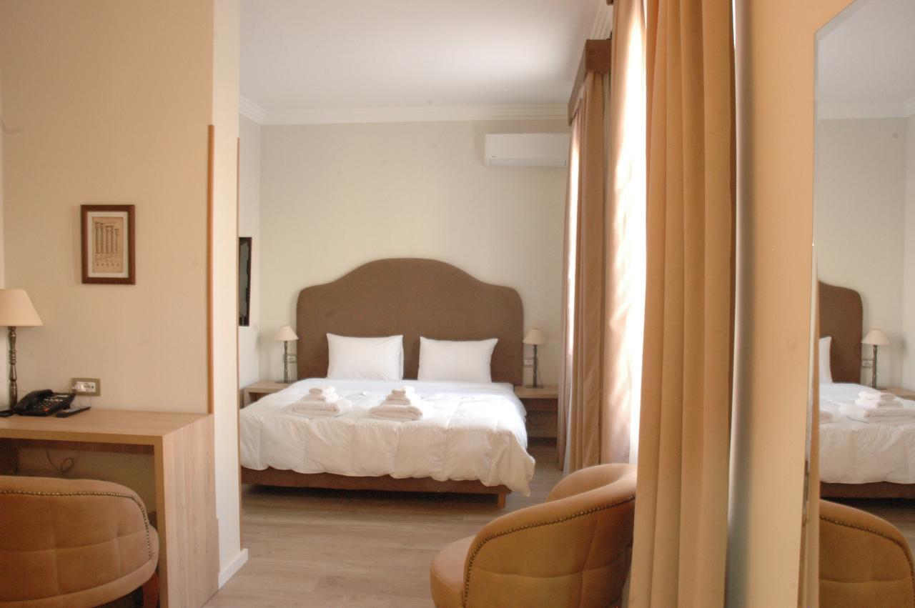 Hotel Hermes Tirana Exterior foto