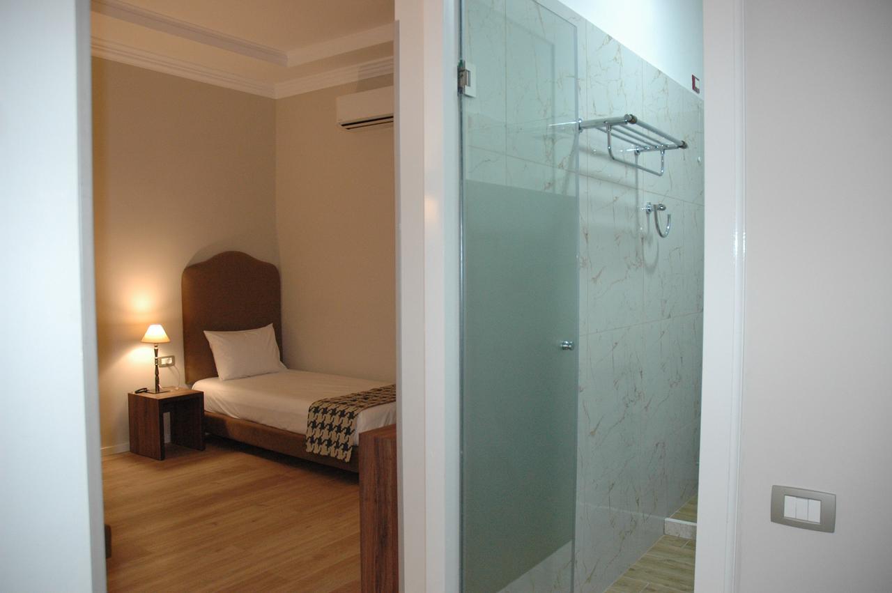 Hotel Hermes Tirana Exterior foto